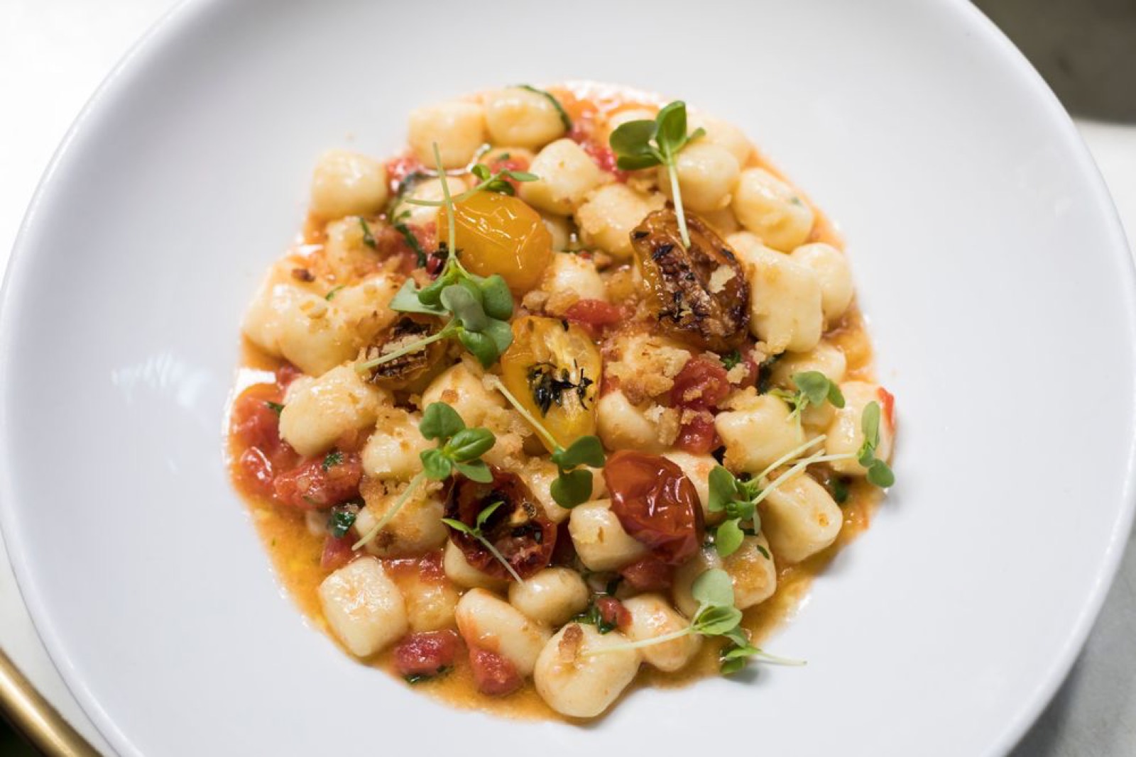 Gnocchi uit de oven met cherrytomaat en mozzarella