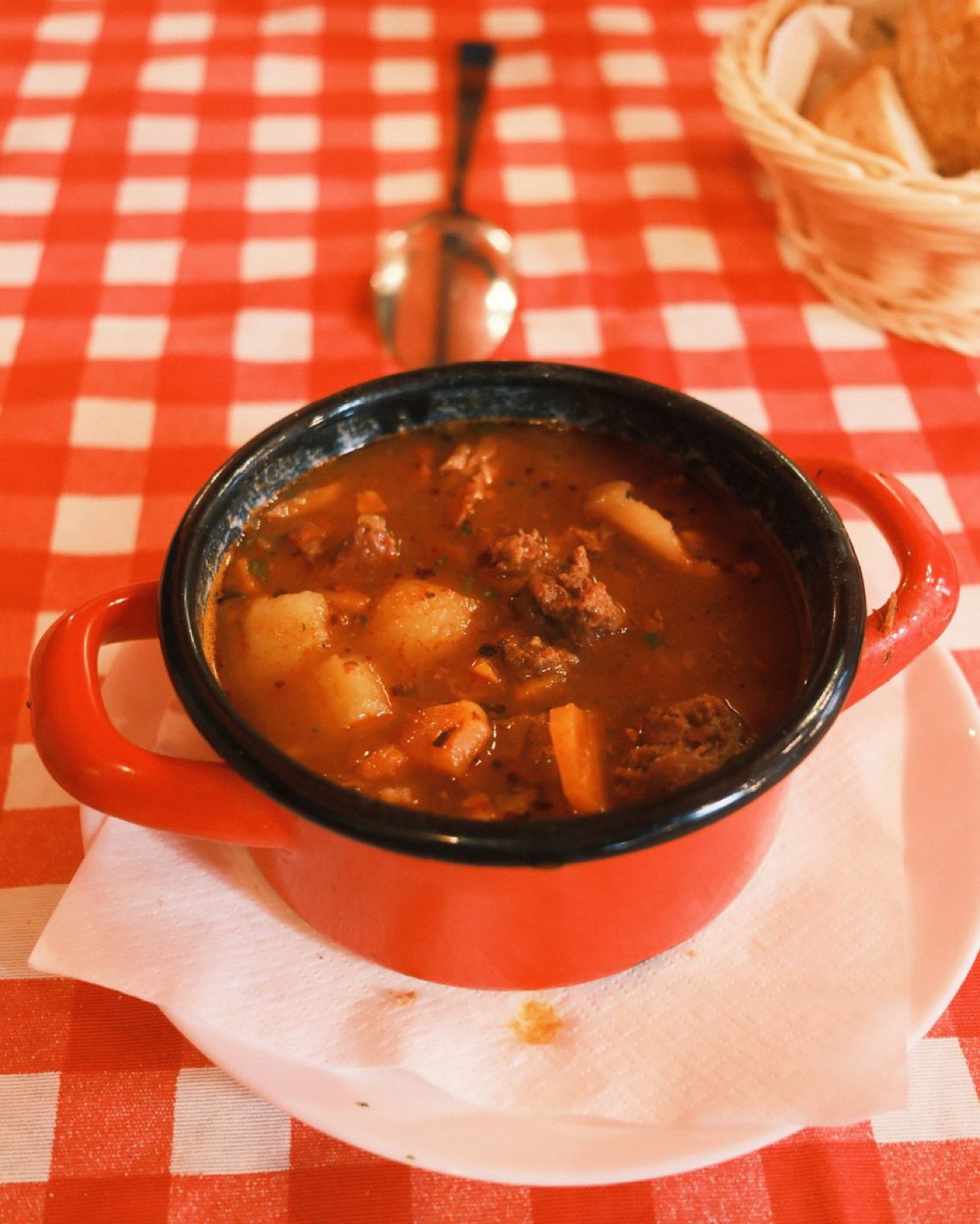 Hongaarse goulash uit de slowcooker
